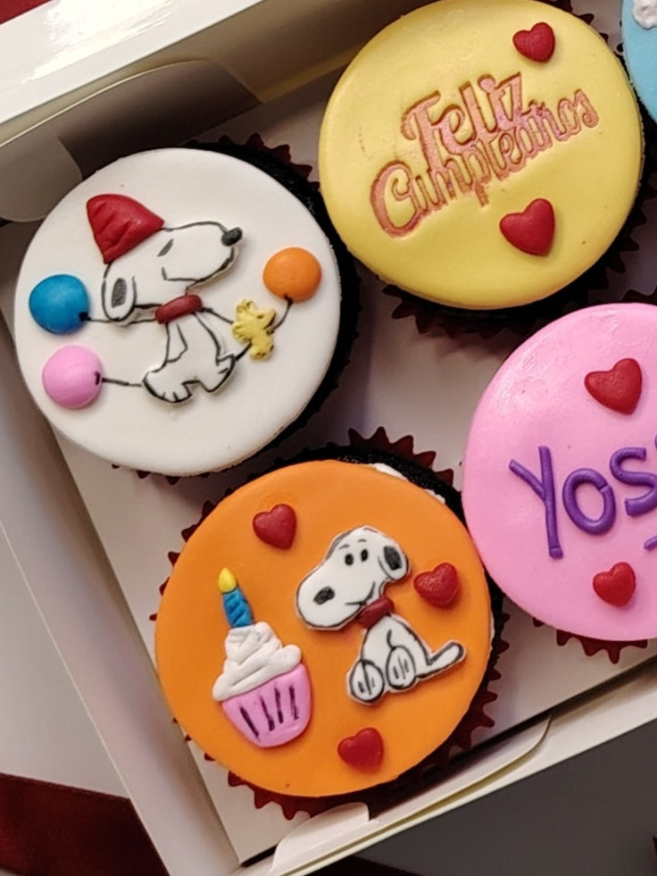 Cupcakes - Snoopy Feliz Cumpleaños